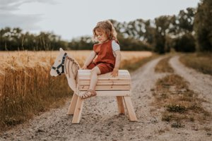 Drewniany koń kompaktowy dla dzieci Small Foot