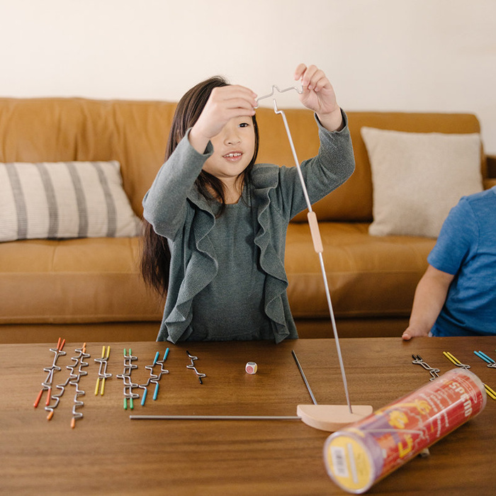 Gra zręcznościowa Suspend Melissa and Doug
