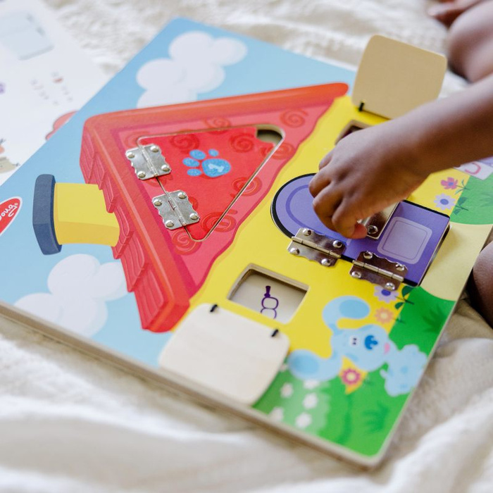 Drewniany Domek z planszą aktywności  Blue’s Clues & You Melissa & Doug