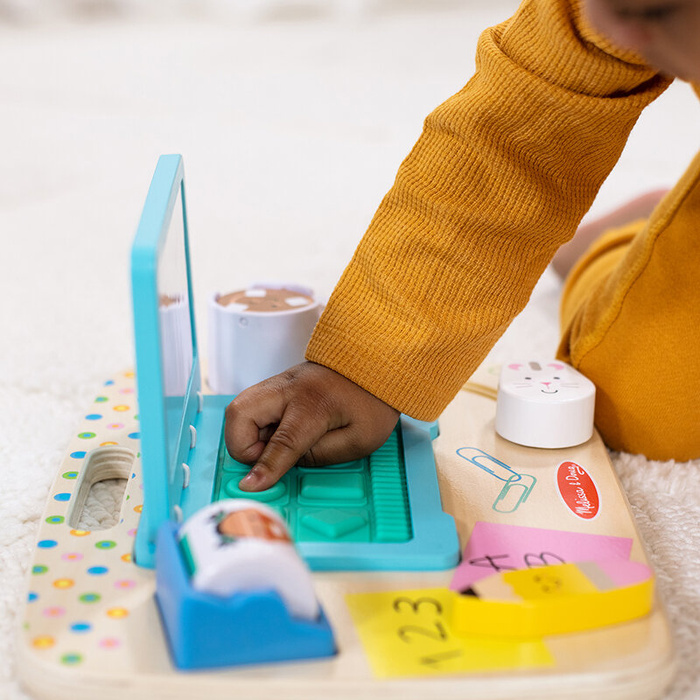 Drewniany komputer do zabawy Melissa & Doug 