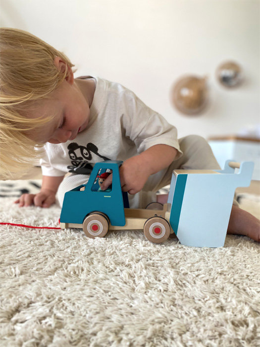Ciężarówka wywrotka zabawkowa do ciągnięcia Small Foot