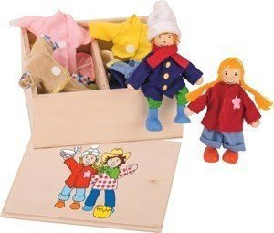 Laleczki w skrzyneczce z ubraniami