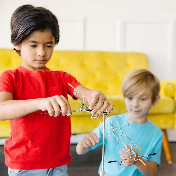 Gra zręcznościowa Suspend Melissa and Doug