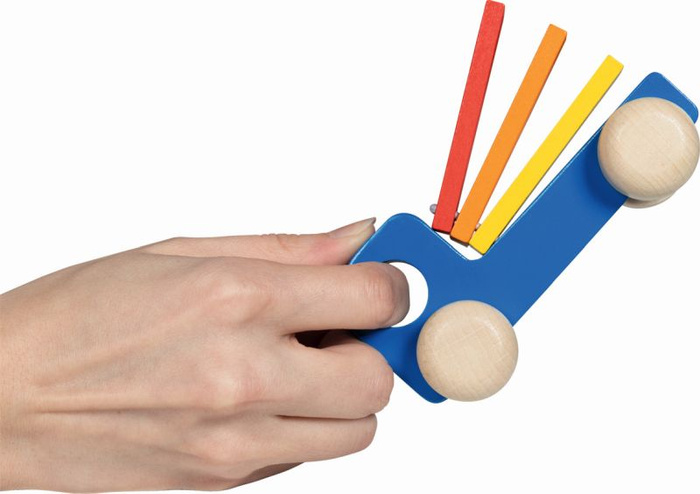 Komplet drewnianych 4 autek z instrumentami Goki