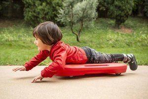 Czerwona deskorolka deska na kółkach Mini Eolo Italtrike