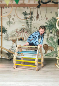 Drewniany trójkąt do wspinaczki Przygoda Small Foot 