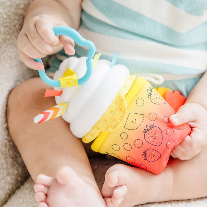 Zawieszka sensoryczna z gryzakiem Bubble Tea Take-Along Toy Melissa & Doug