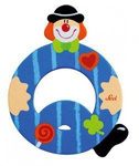 Drewniana literka Q, Clown